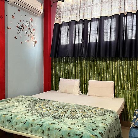 Indra Paying Guest House Bénarès Extérieur photo