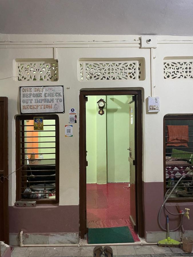 Indra Paying Guest House Bénarès Extérieur photo