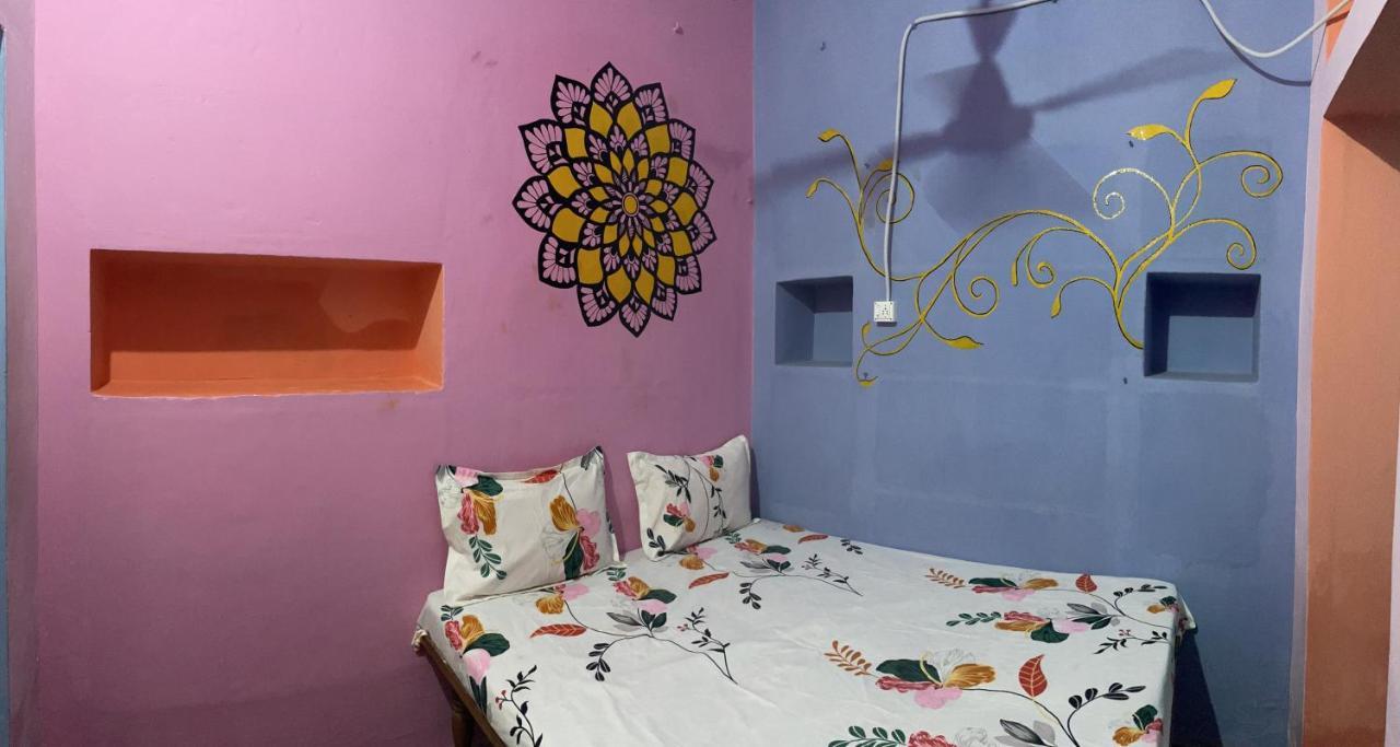 Indra Paying Guest House Bénarès Extérieur photo