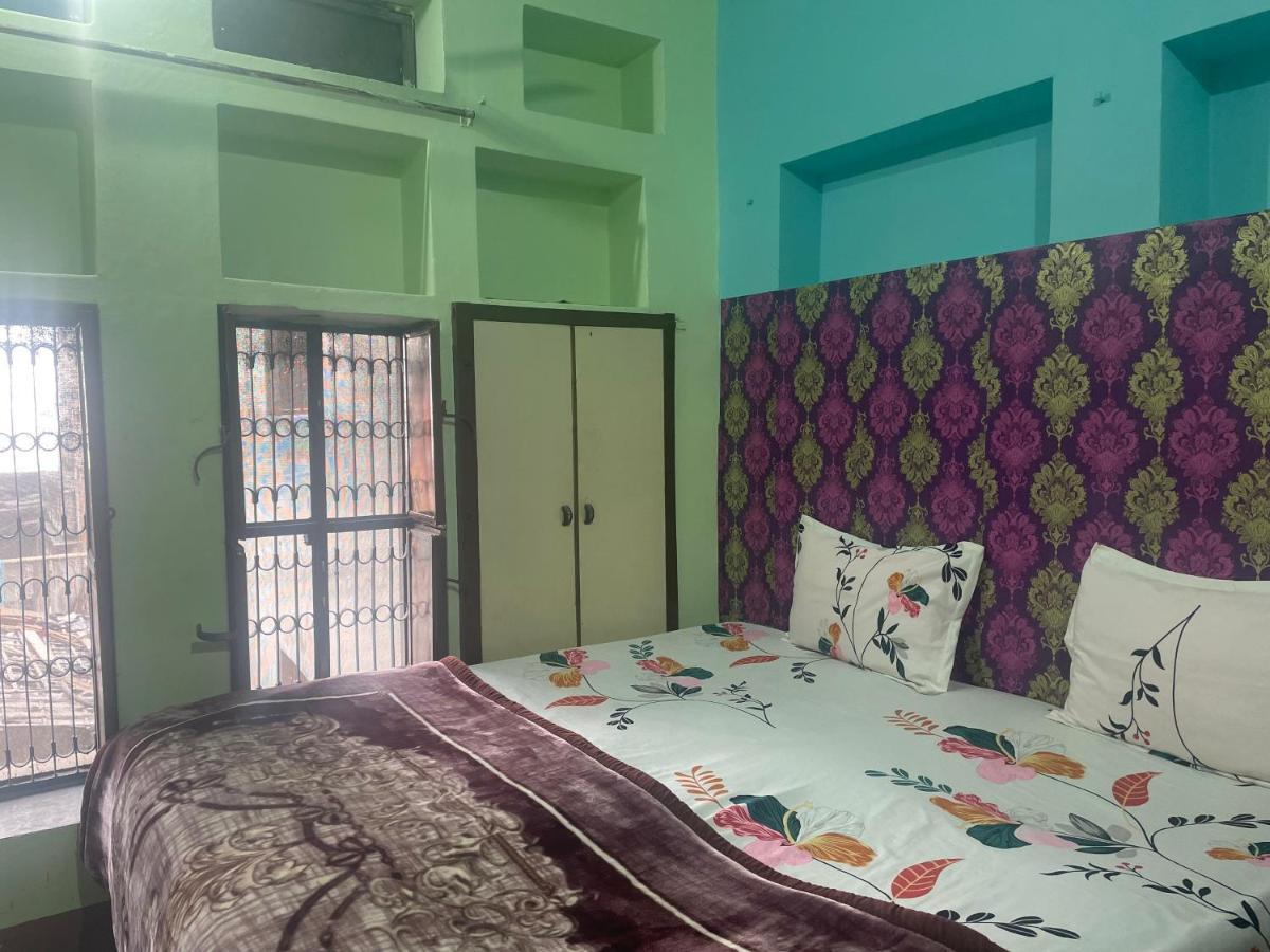 Indra Paying Guest House Bénarès Extérieur photo