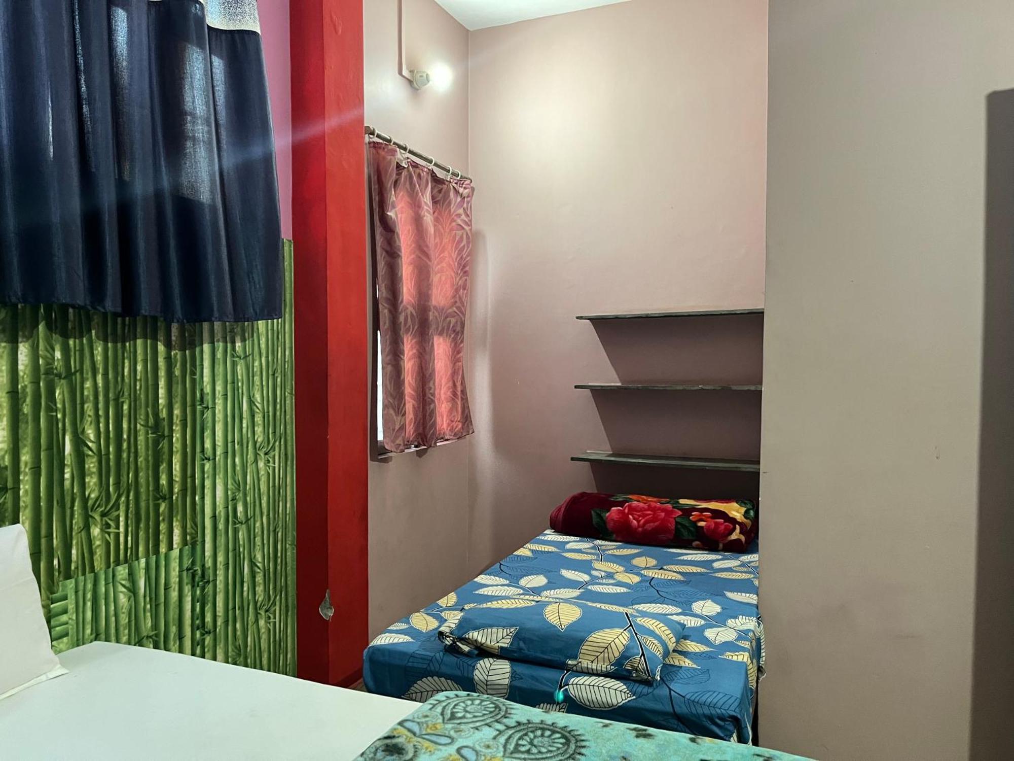 Indra Paying Guest House Bénarès Extérieur photo